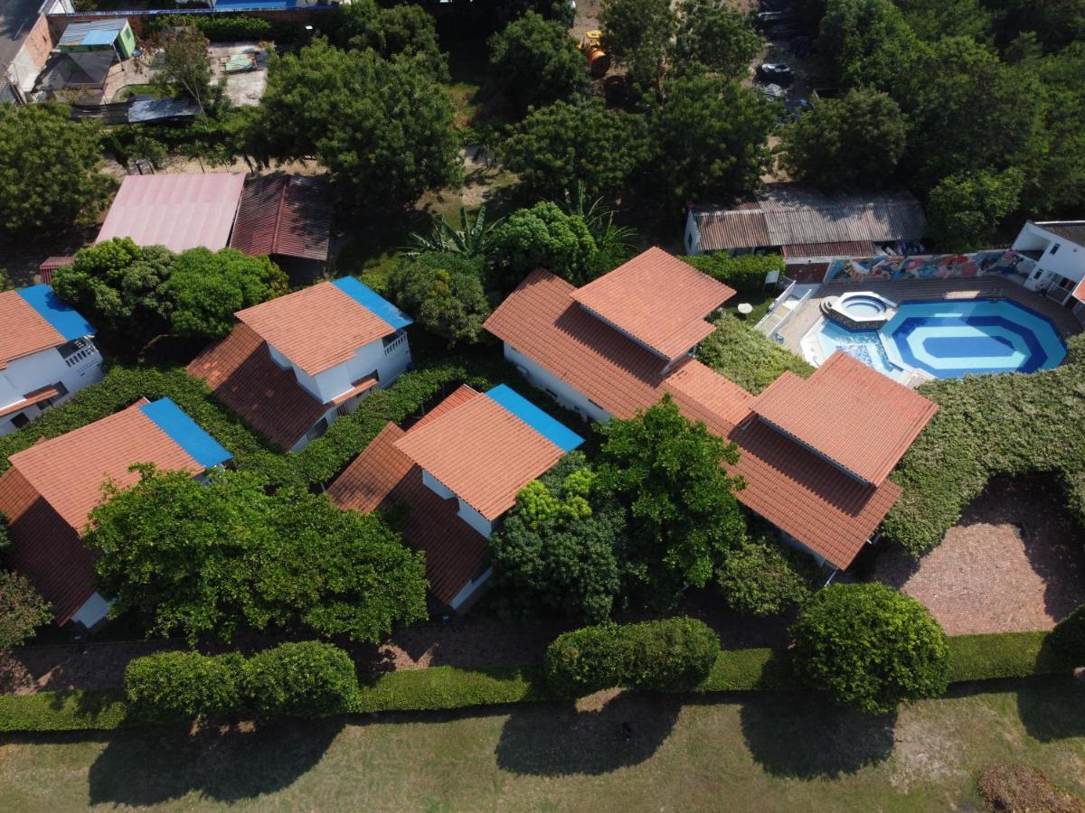 Villa Alejandra Girardot Zewnętrze zdjęcie